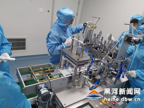 黑河地区再添口罩生产线 嫩江这家工厂火力全开